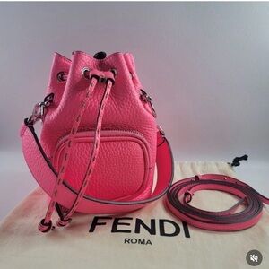 Fendi Mon Tresor Bucket Bag Mini in Pink